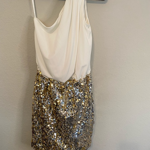 Way-In Creme & Sequin dress size S - Picture 2 of 4